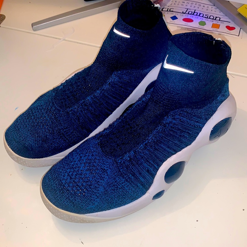 NIKE AIRFLIGHT BONAFIED